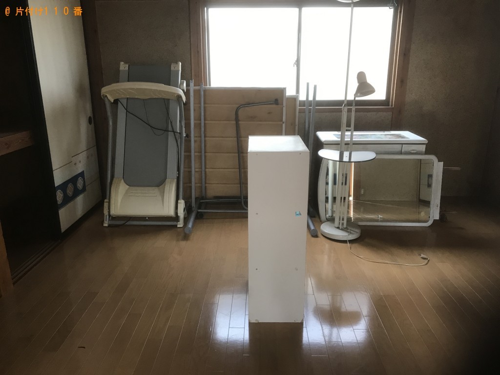 【滝川市】食器棚、ソファー、ドレッサー、ルームランナー等の回収