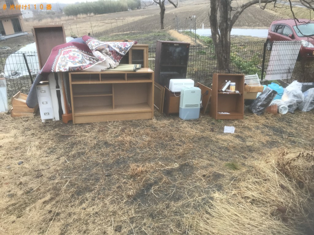 【花巻市】お部屋の片付け作業と収納棚、ラグ等の回収・処分ご依頼