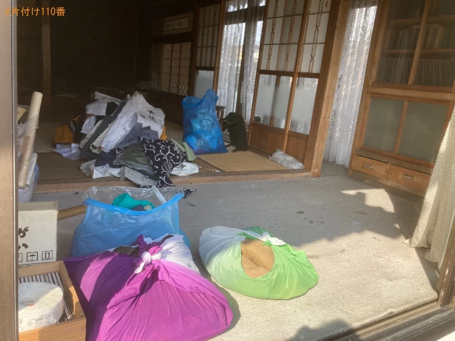 着物、布団、書籍、瀬戸物、炊飯器、食器、ヒーター、枕等の回収